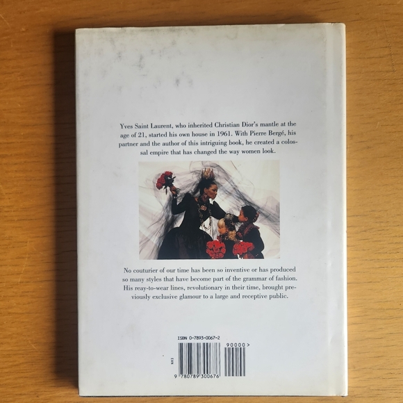 Assouline – Yves Saint Laurent (2008) - Picture 2 of 16